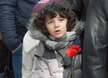 Azerbaijani public honors January 20 tragedy victims’ blessed memory.  Baku, 20 Jan. 2016